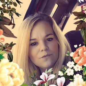 Meet your Posher, Andrea